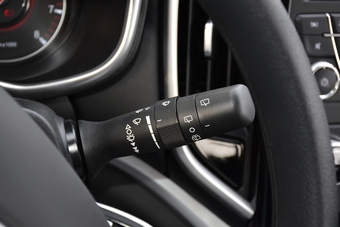 2017款中华V3 1.5L手动舒适型