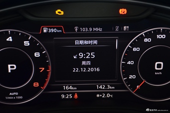 2017款奥迪A4L 2.0T自动45TFSI quattro运动型