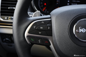 2017款大切诺基3.6L自动Summit