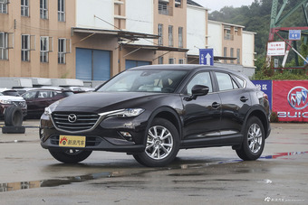 2016款马自达CX-4 2.0L自动两驱蓝天领先版