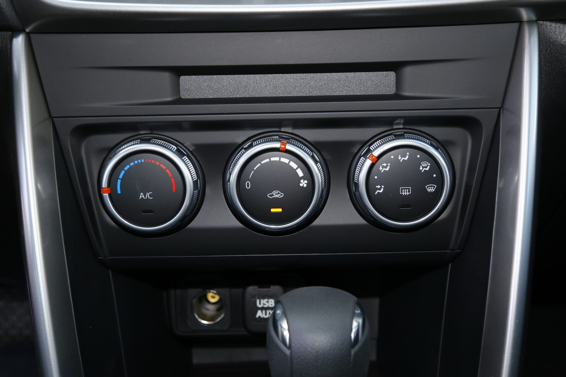 2018款马自达CX-4 2.0L自动两驱蓝天活力版