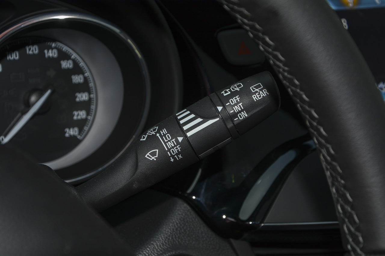 2018款昂科威2.0T自动四驱精英型28T