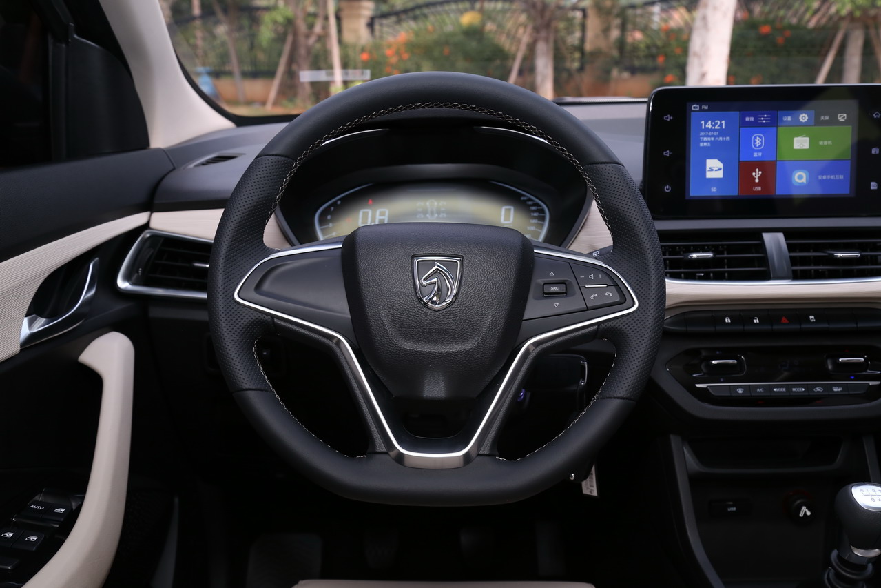 2018款宝骏360 基本型