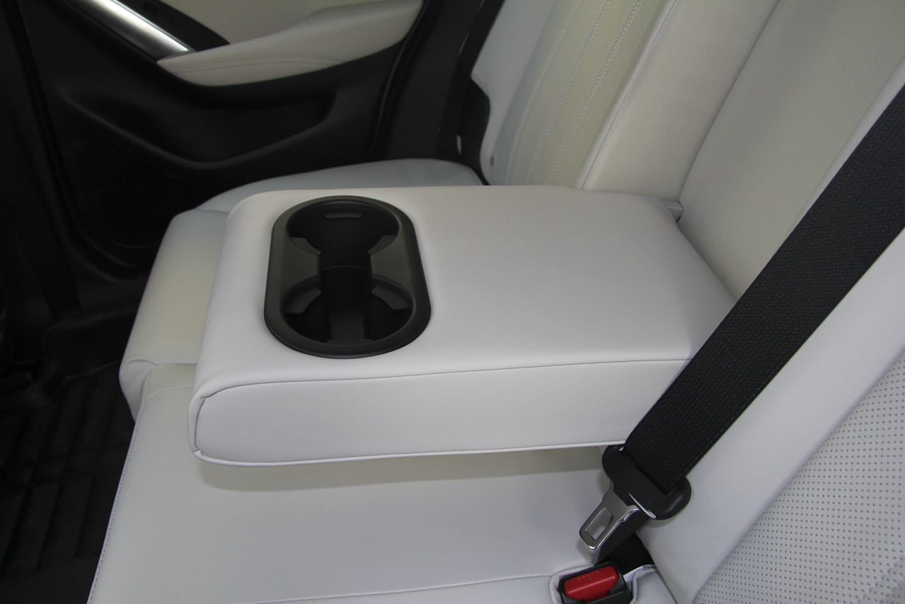 2016款马自达CX-4 2.0L自动两驱蓝天领先版