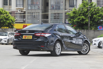 2018款凯美瑞2.5Q自动旗舰型