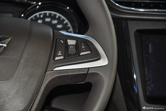 2016款五菱宏光S1 1.5L手动尊享型 大地棕