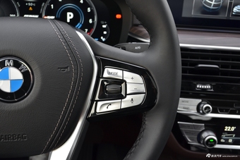 2019款宝马5系新能源 530Le 2.0T自动豪华套装