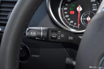 2017款奔驰G级4.0T自动G500 4x4限量版