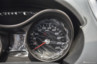 2017款海马S5强动力版1.5T自动尊贵型