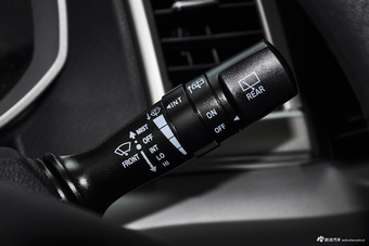 2016款瑞风S3 1.5L自动CVT豪华型 典雅白