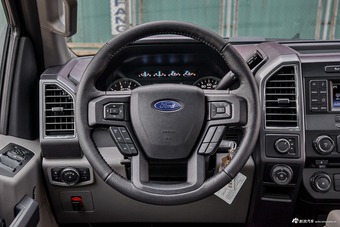 2016款福特F-150 3.5T XLT自动301包加版