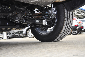 2015款猎豹CS10 2.0T手动新锐版 纽约黑