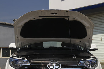 2017款森雅R7 1.6L 自动智能型