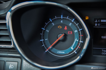 2016款迈威1.5L手动精英型