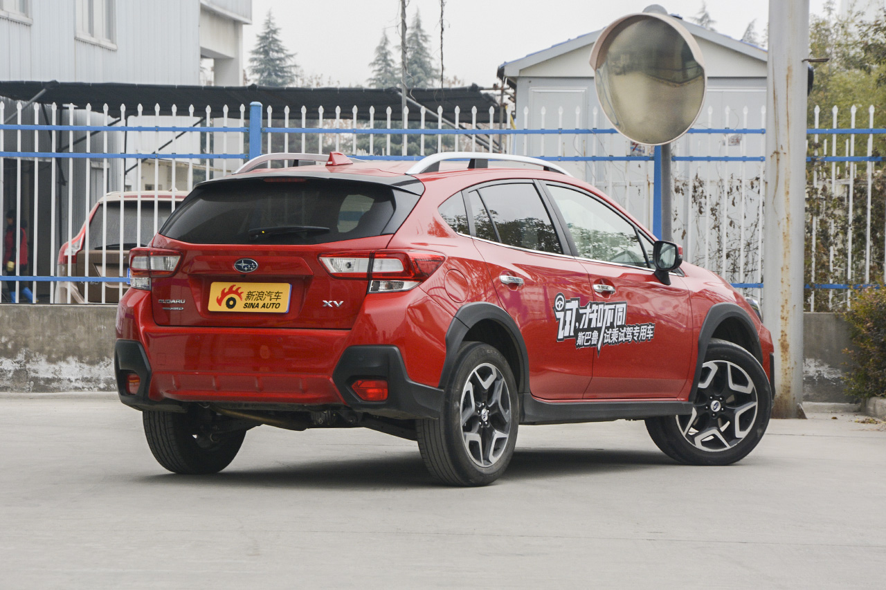 2018款斯巴鲁XV 2.0L自动全驱豪华版 