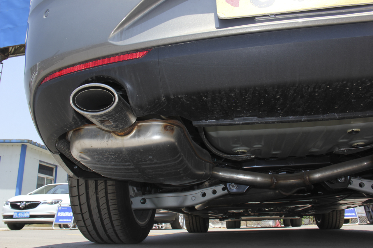 2017款君威2.0T自动尊享型28T