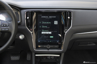 2017款荣威ei6 1.0T混动互联智享版