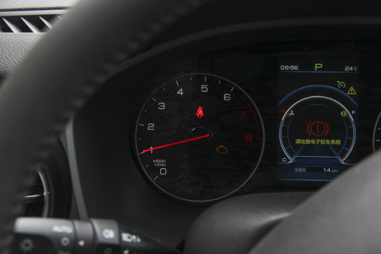 2019款比亚迪宋1.5TI自动智联越享型