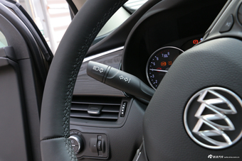 2018款昂科威2.0T自动四驱豪华型28T