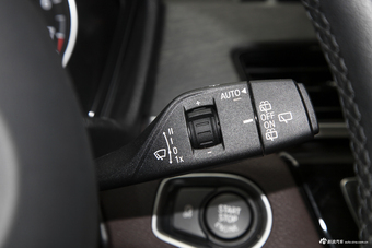 2018款宝马X1 2.0T自动xDrive25Li豪华型