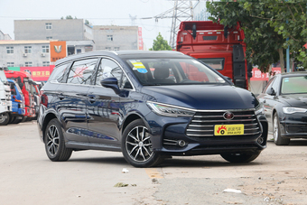 2018款比亚迪宋MAX 1.5T自动智联旗舰型6座