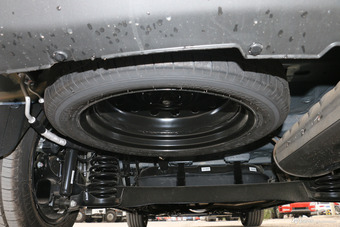 2018款比亚迪宋MAX 1.5T自动智联旗舰型6座