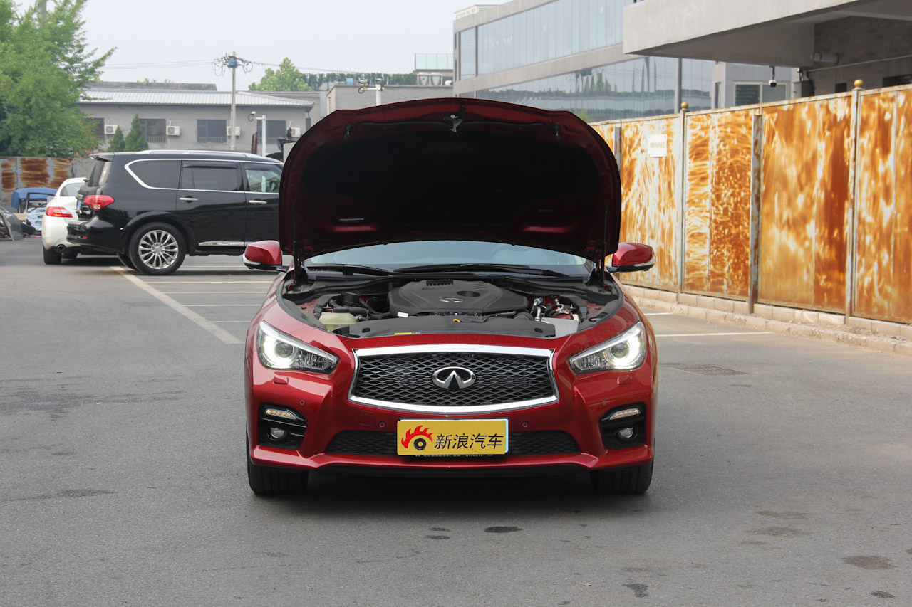 2016款英菲尼迪Q50L 2.0T自动豪华运动版图片