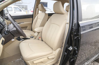 2016款宝骏730 1.5T手动豪华版 7座