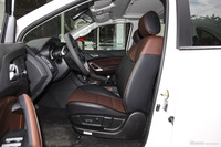 2017款驭胜S350 2.0T自动两驱柴油超豪华版7座 