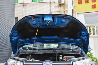 2013款翼搏1.5L自动风尚型 情调蓝