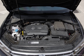 2017款帕萨特1.8T自动领尊版330TSI DSG图片