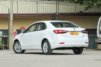 2018款荣威360 PLUS 1.5L自动豪华版