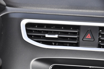 2016款中华V3 1.5L自动舒适型