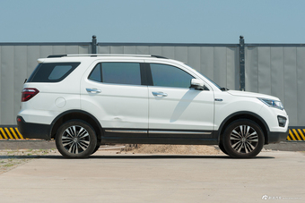 2017款长安CX70T改款 1.5T手动豪擎版