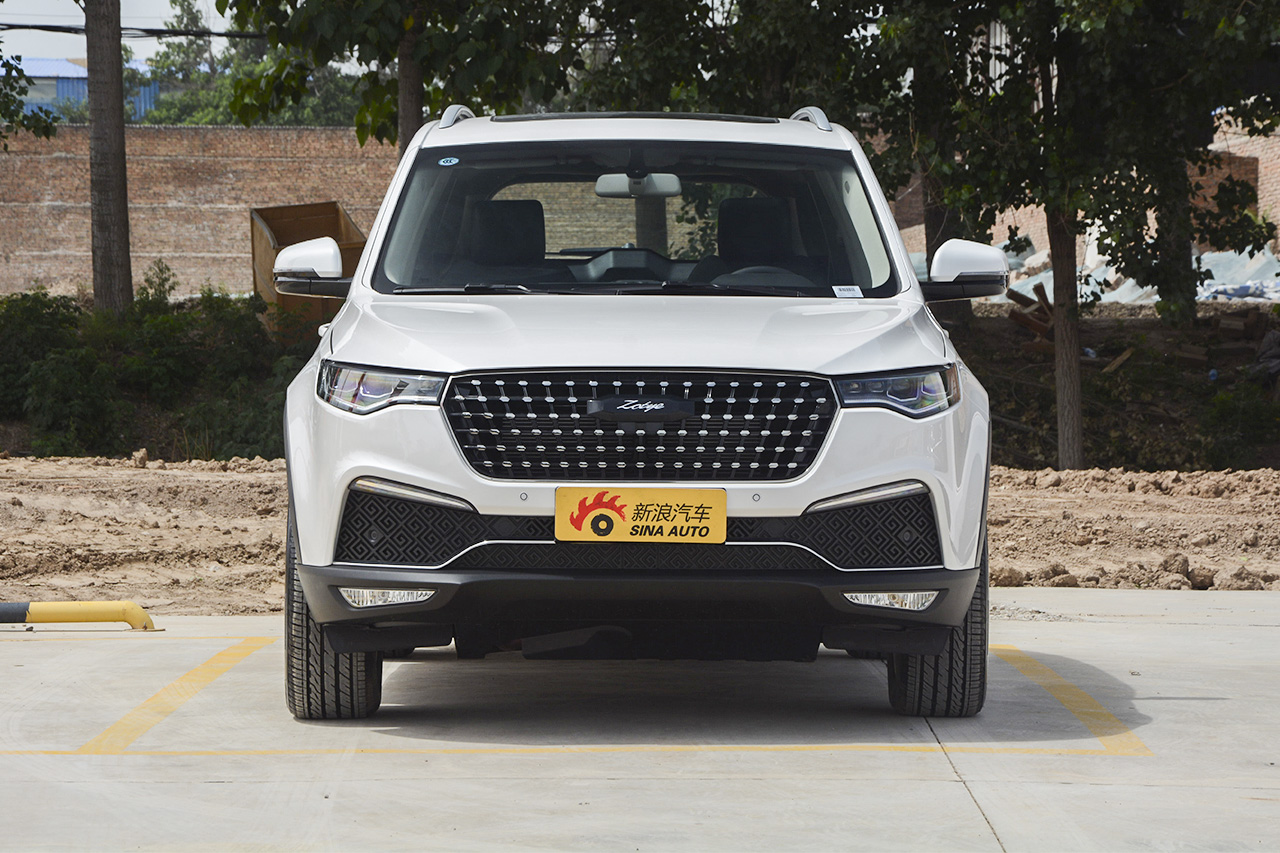  2018款众泰T800 2.0T自动尊享智联型7座