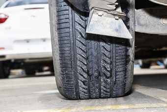 2015款红旗H7 2.0T 自动豪华型