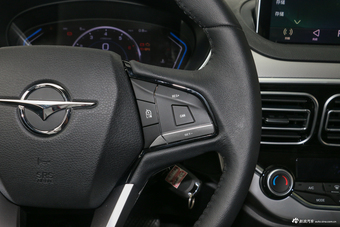 2019款海马S5 1.5T自动豪华型230T