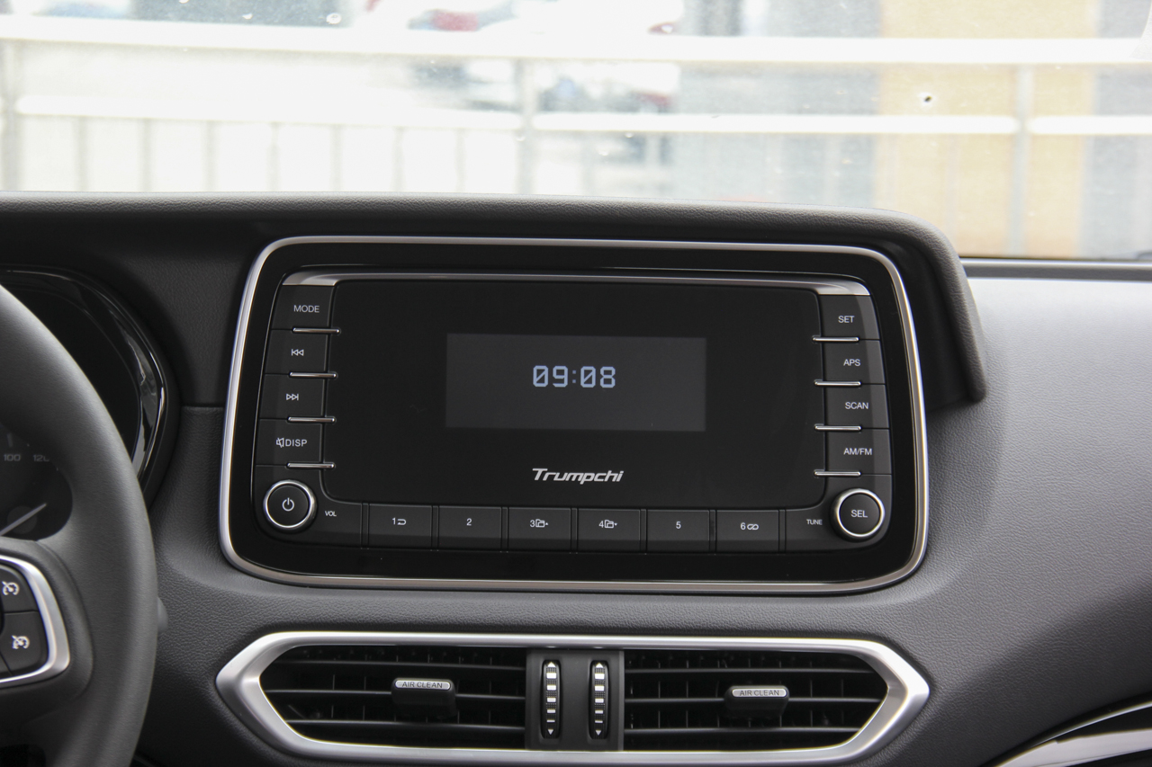 2018款传祺GS4 1.3T手动两驱精英版200T