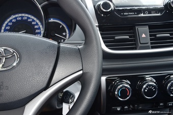 2016款YARiS L 致炫1.5L自动炫动天窗版