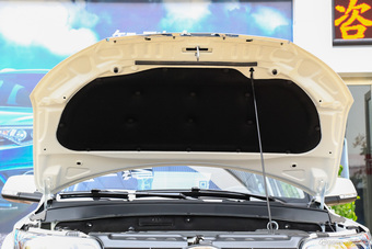 2016款森雅R7 1.6L手动智能型