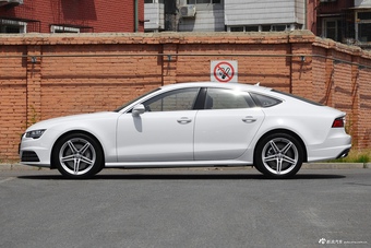 2017款奥迪A7 2.0T自动40TFSI quattro技术型