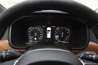 2018款沃尔沃S90 2.0T自动T5智尊版
