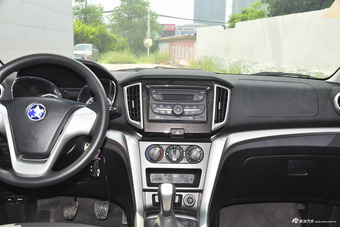 2015款启辰T70 1.6L手动睿行版