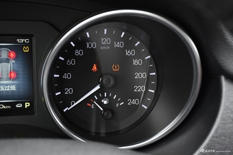 2017款哈弗H6 Coupe 2.0T自动两驱都市型蓝标