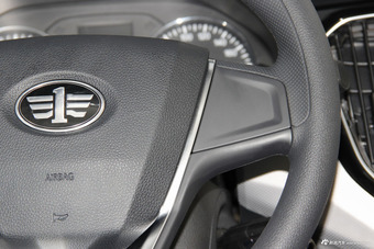 2016款森雅R7 1.6L手动舒适型