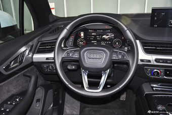 2016款奥迪Q7 3.0T自动45TFS S-Line运动型