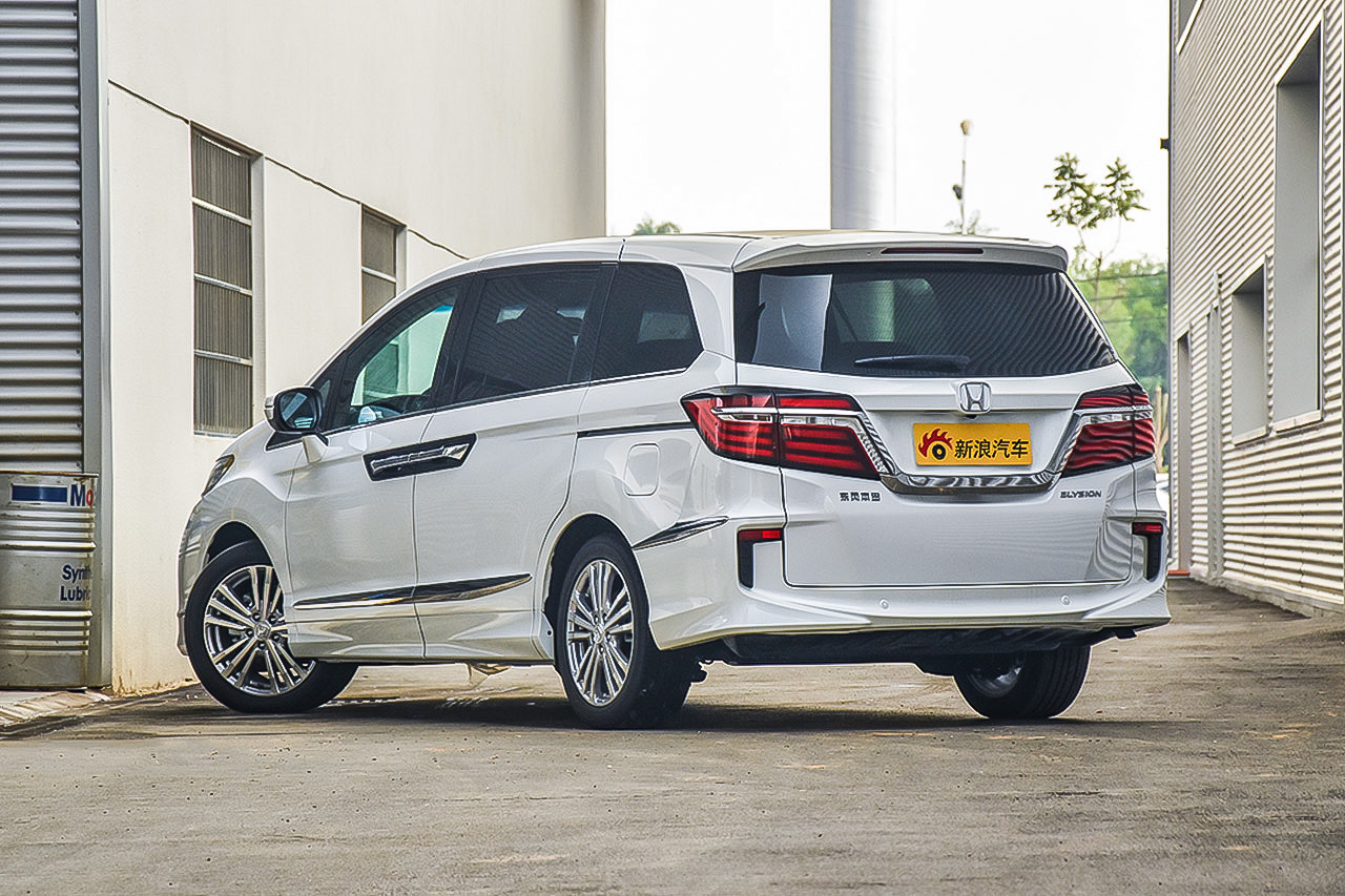 2016款艾力绅2.4L自动至尊版