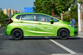 2018款飞度1.5L CVT潮跑+版