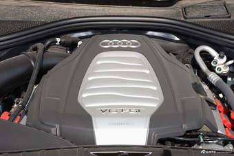 2017款奥迪A6L 2.5L自动30 FSI舒适型