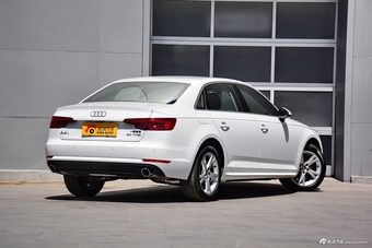 2017款奥迪A4L Plus 2.0T自动40TFSI进取型